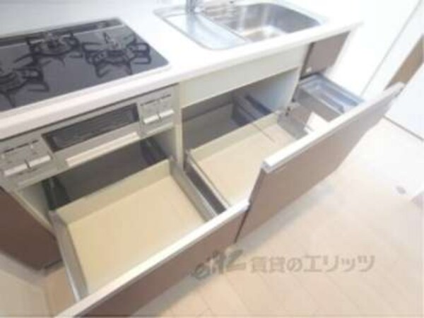 キッチン下部収納