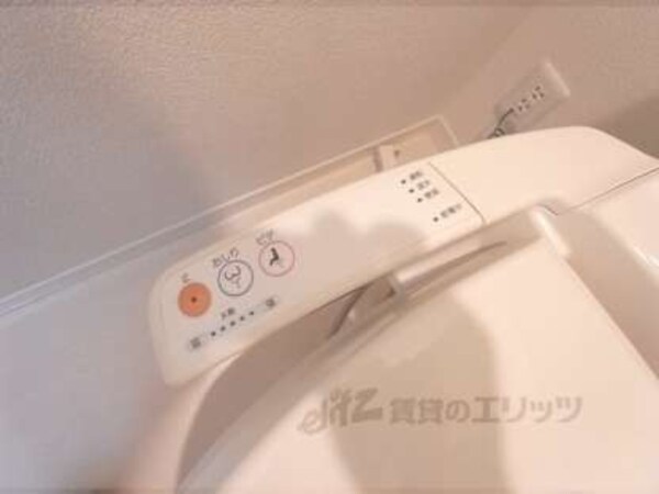 トイレ(洗浄機能付き)