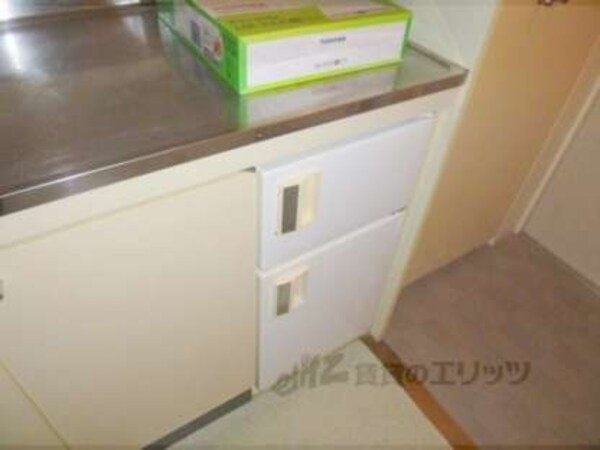 冷蔵庫置場