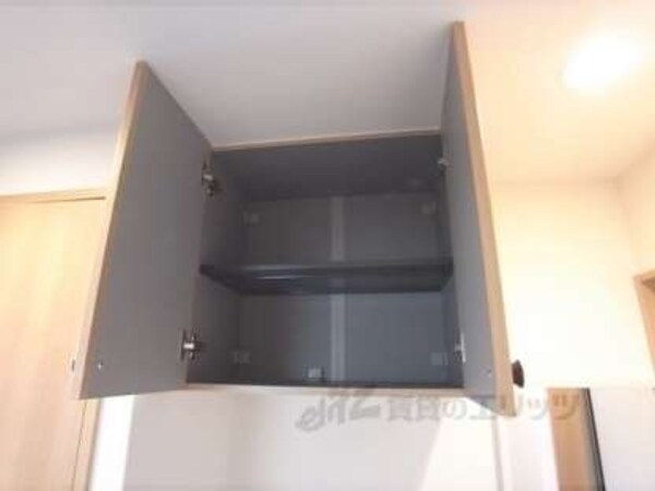 下駄箱(上部にあります)