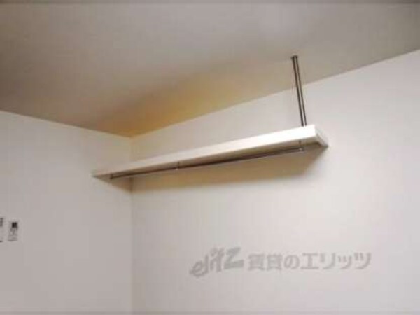 吊り戸棚