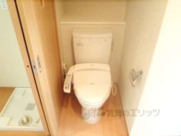 トイレ(シャワートイレです)