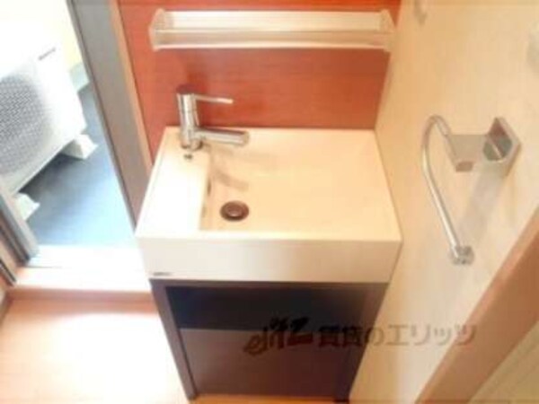 洗面所(独立洗面台です)