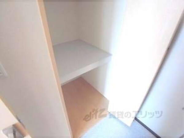 玄関横収納（下部）