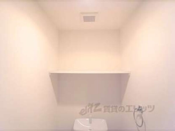 トイレの棚