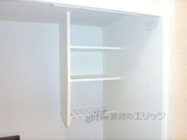 キッチン(キッチン上部収納)