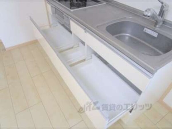 キッチン下部収納