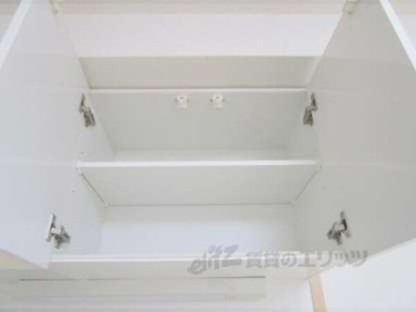 キッチン上部棚