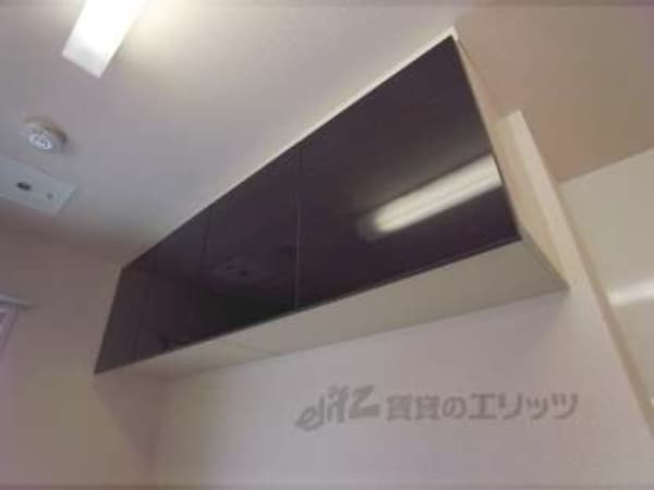 吊り棚収納