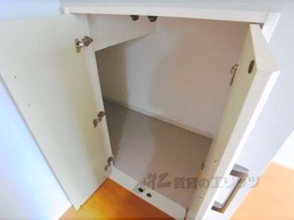 階段下収納