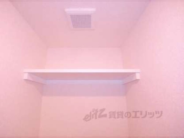 トイレ棚