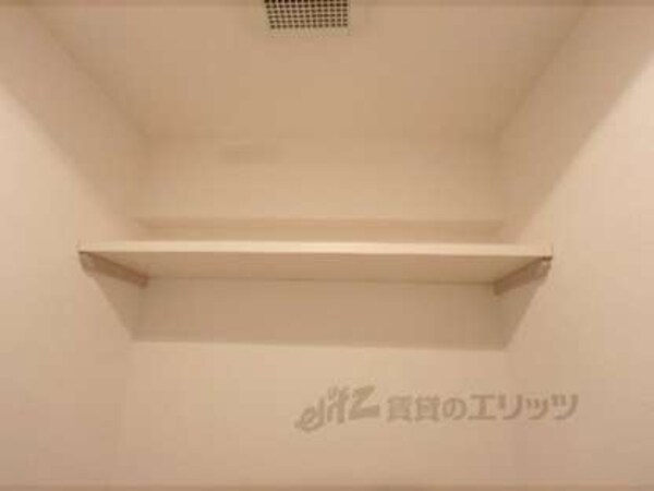 トイレ(トイレ上収納)