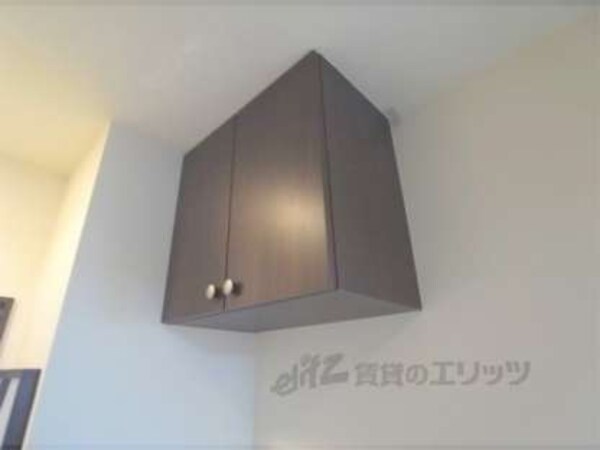 洗濯機置場上部