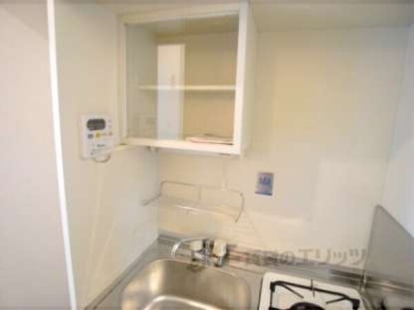 キッチン上部棚