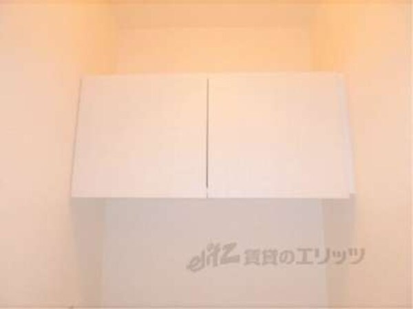 トイレ(収納スペース)