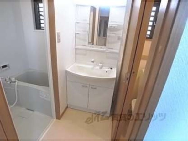 洗面所(脱衣スペースがちゃんとあります。)