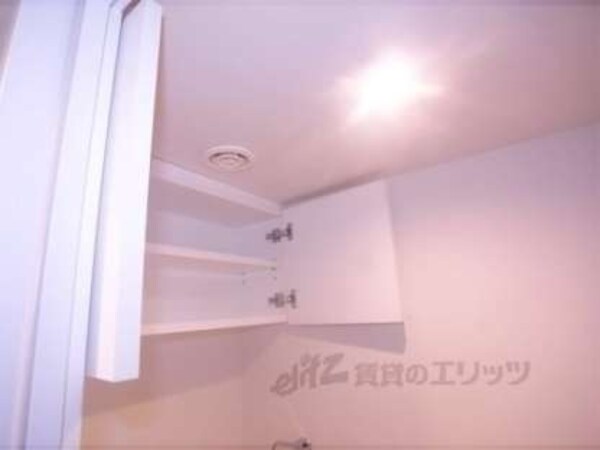 トイレ棚