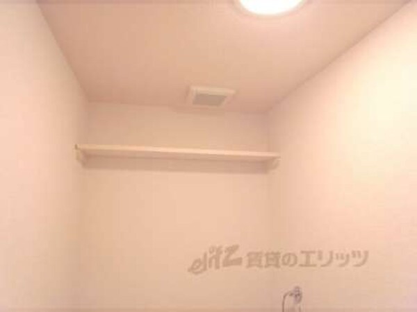 トイレの棚