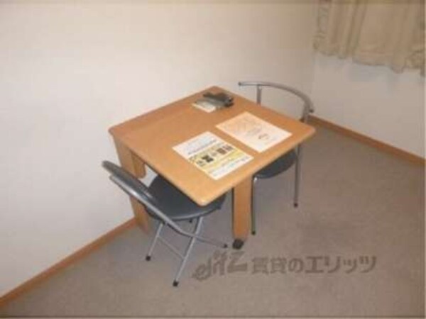 備え付けテーブル
