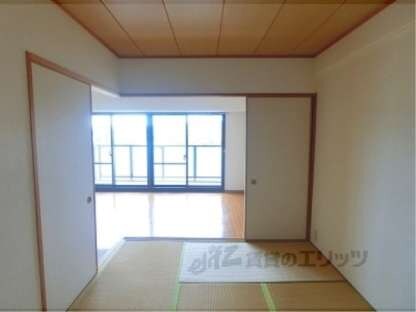 レックスガーデン大津南郷リオの和室