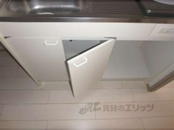 キッチン下収納