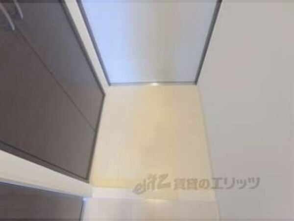 玄関(302号室のコピー)