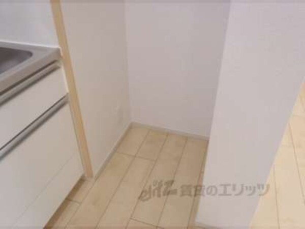 冷蔵庫置き場