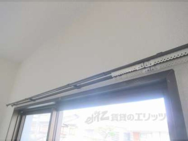 カーテンレール