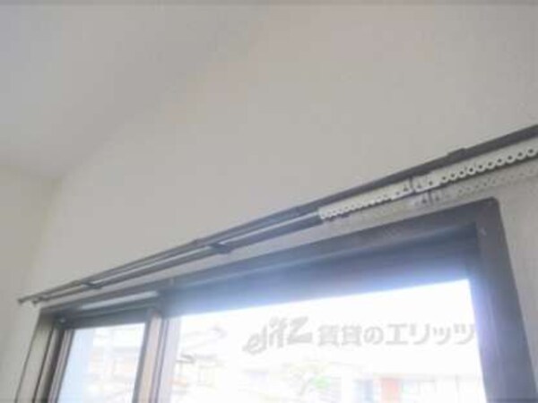 カーテンレール