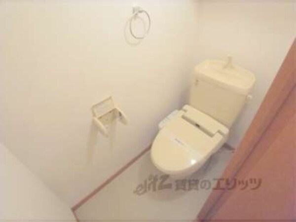 トイレ(洗浄機能付きトイレです。)