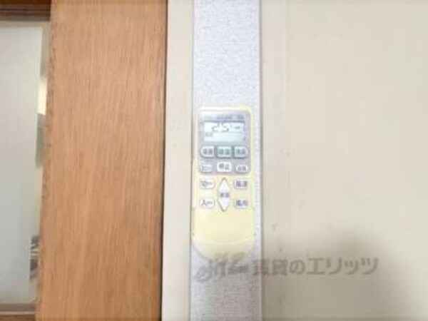 エアコンリモコン