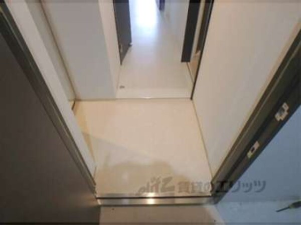 玄関(303号室の写真です。)