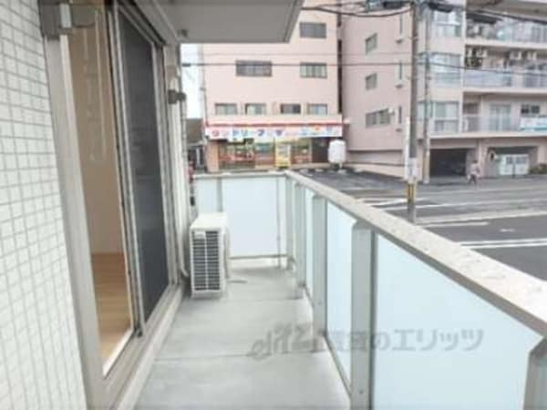 ベランダ(広めのベランダです。)