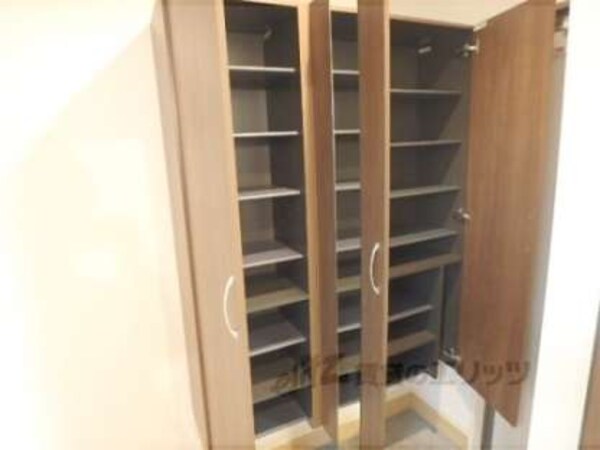 下駄箱(大容量の下駄箱です。)
