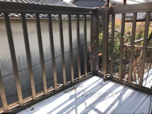 ベランダ(収納上部)
