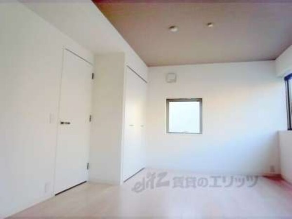 居室(新築でとてもきれいですよ。)