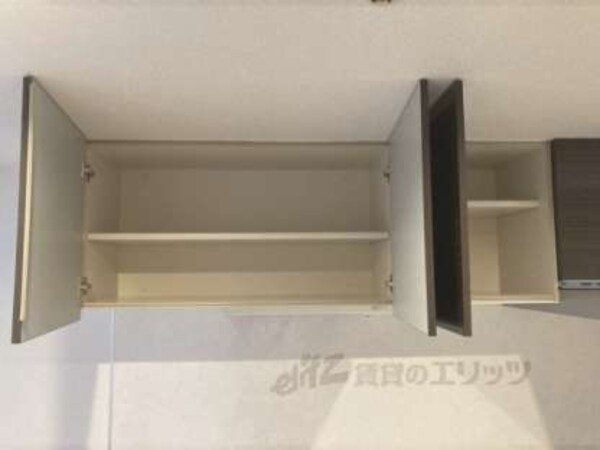 上部収納