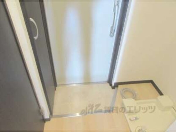 玄関(少しだけ段差があります。)