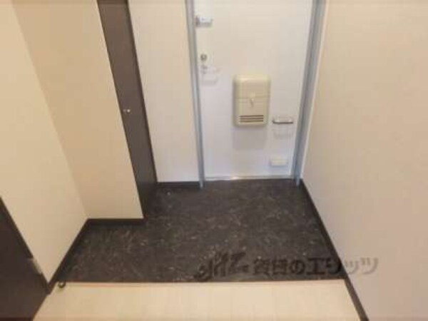 玄関(写真はイメージです)