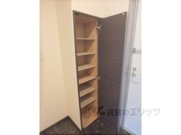 下駄箱(写真はイメージです)