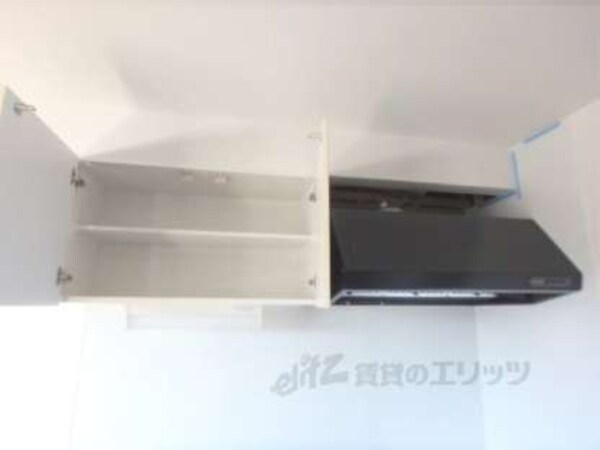 キッチン上部棚
