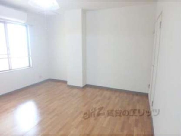 洋室(南側の部屋)