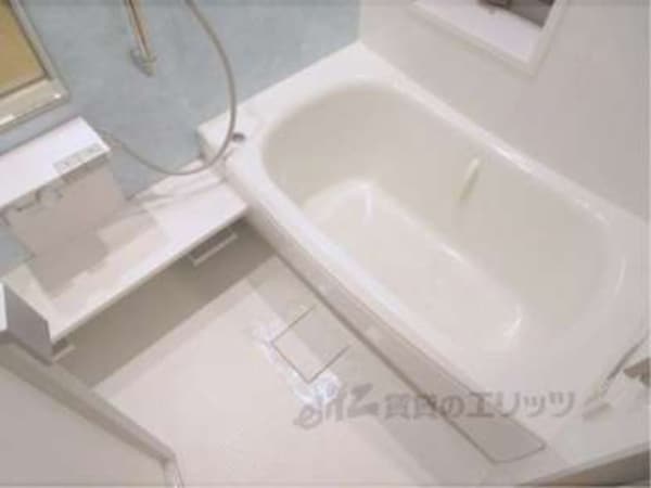 風呂(分譲マンション並みの設備。)