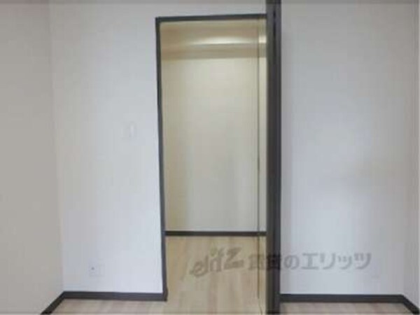 収納(ウォークインクローゼット)