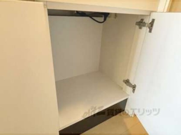下収納