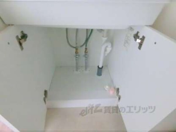 下部収納