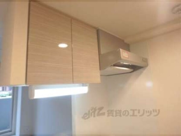 キッチン上部棚