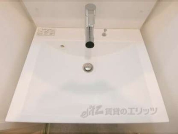 独立洗面台