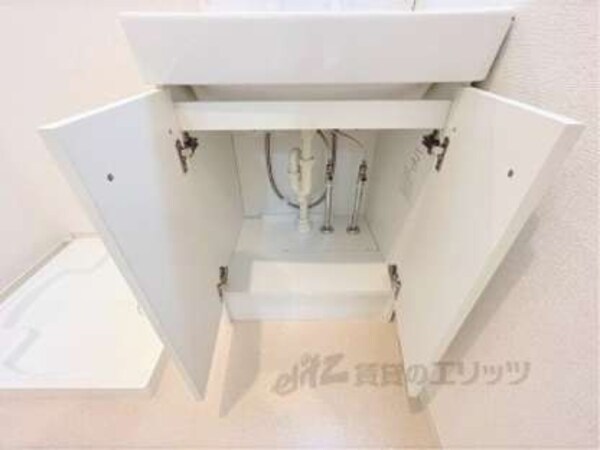 洗面所下部収納