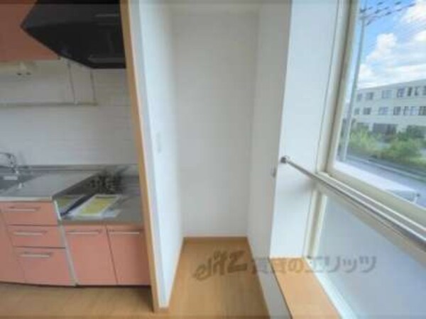 冷蔵庫置場